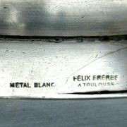 Art Deco oval plate in silver white metal by Félix Frères in Toulouse