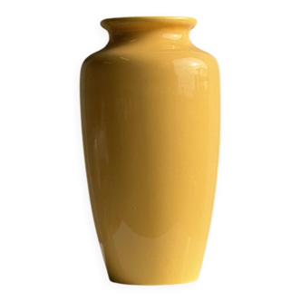 Oblong yellow vase from the 90s, H26