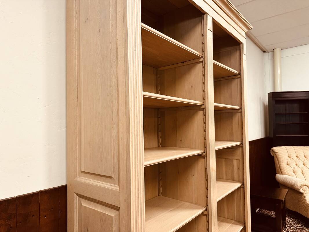 Country English Pale Oak Bookcase