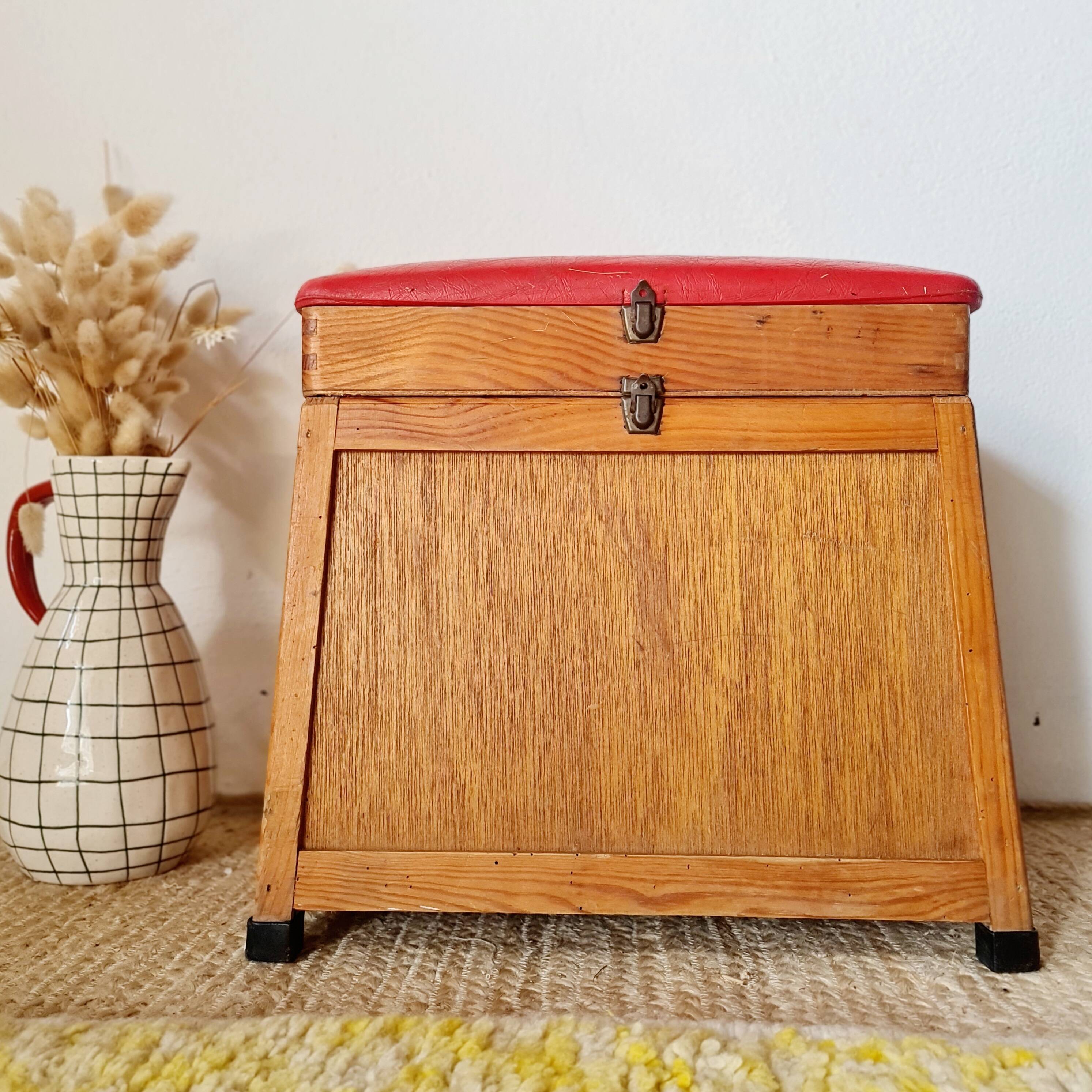 Vintage fisherman’s chest – Work stool with faux leather seat