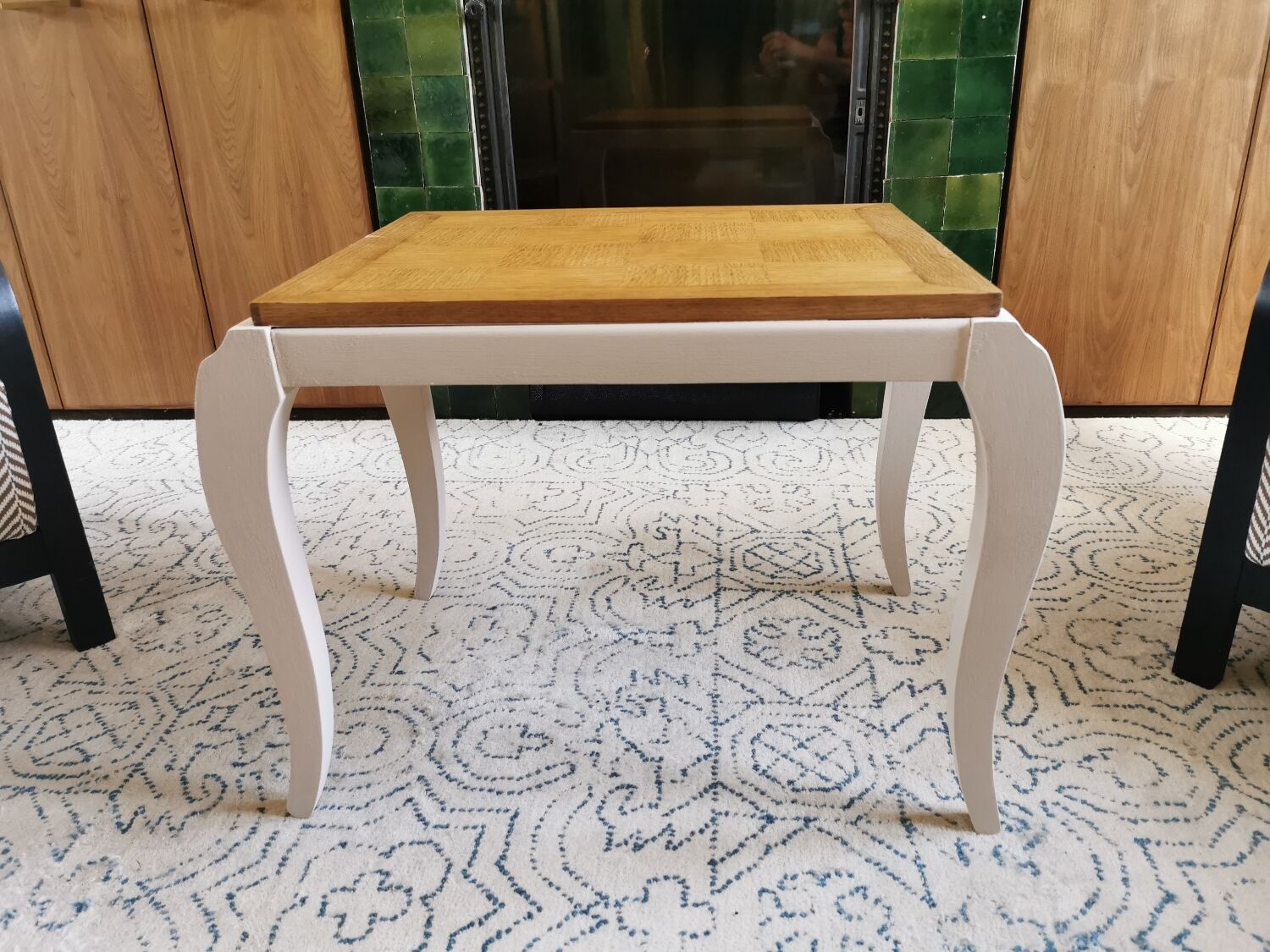 Table basse art déco relookée, pieds galbés