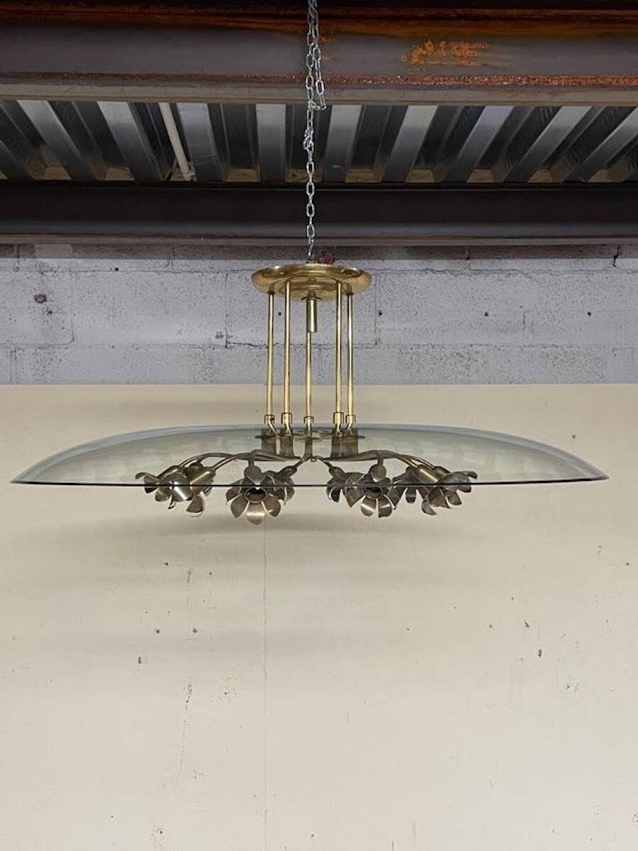 Chandelier in glass and brass attributed to Pietro Chiesa for Fontana Arte, 1940s.