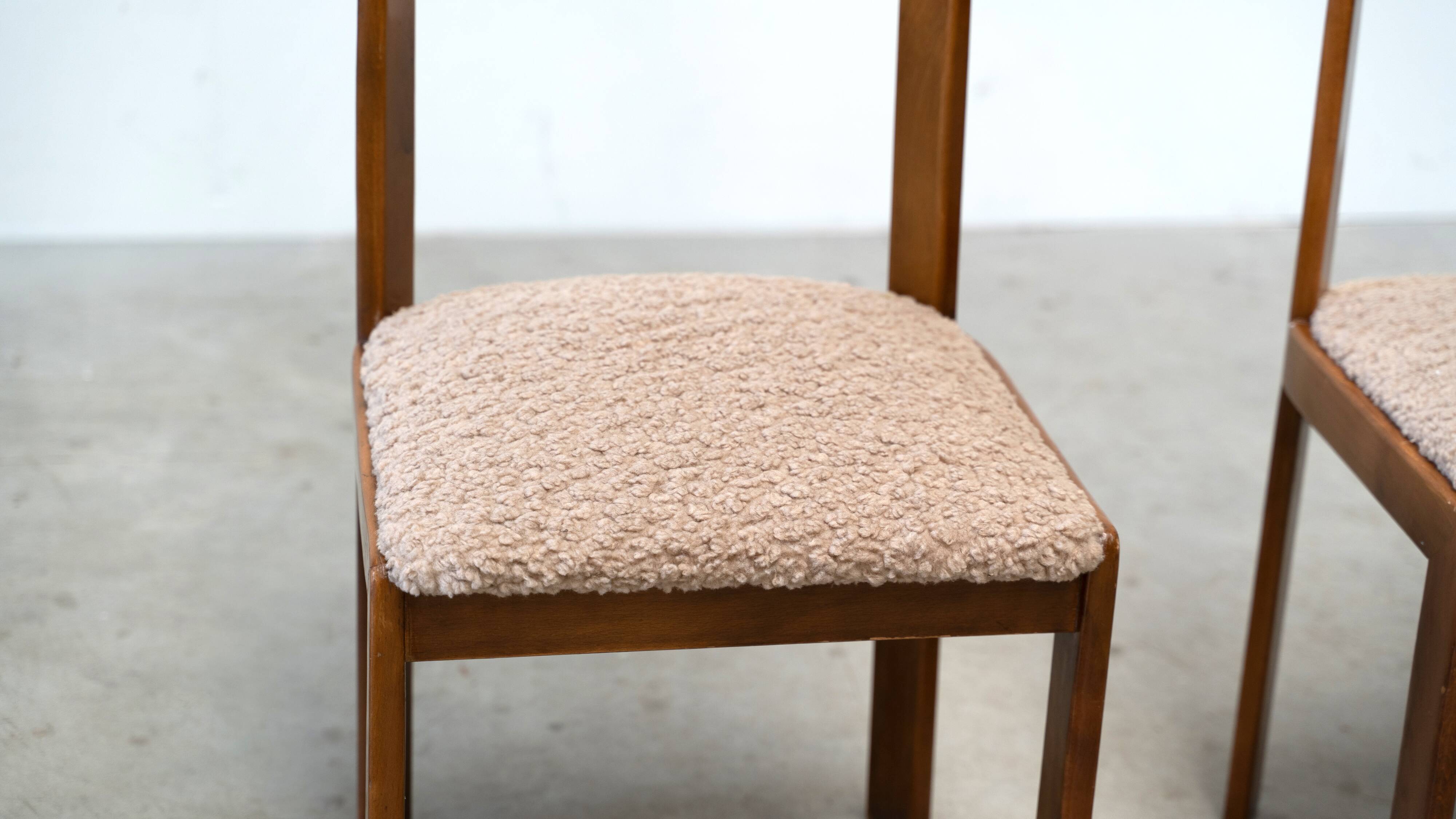 Ensemble de six chaises de salle à manger italiennes