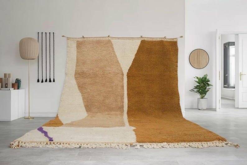 Handmade pure wool rug, size 150 x 250 cm.