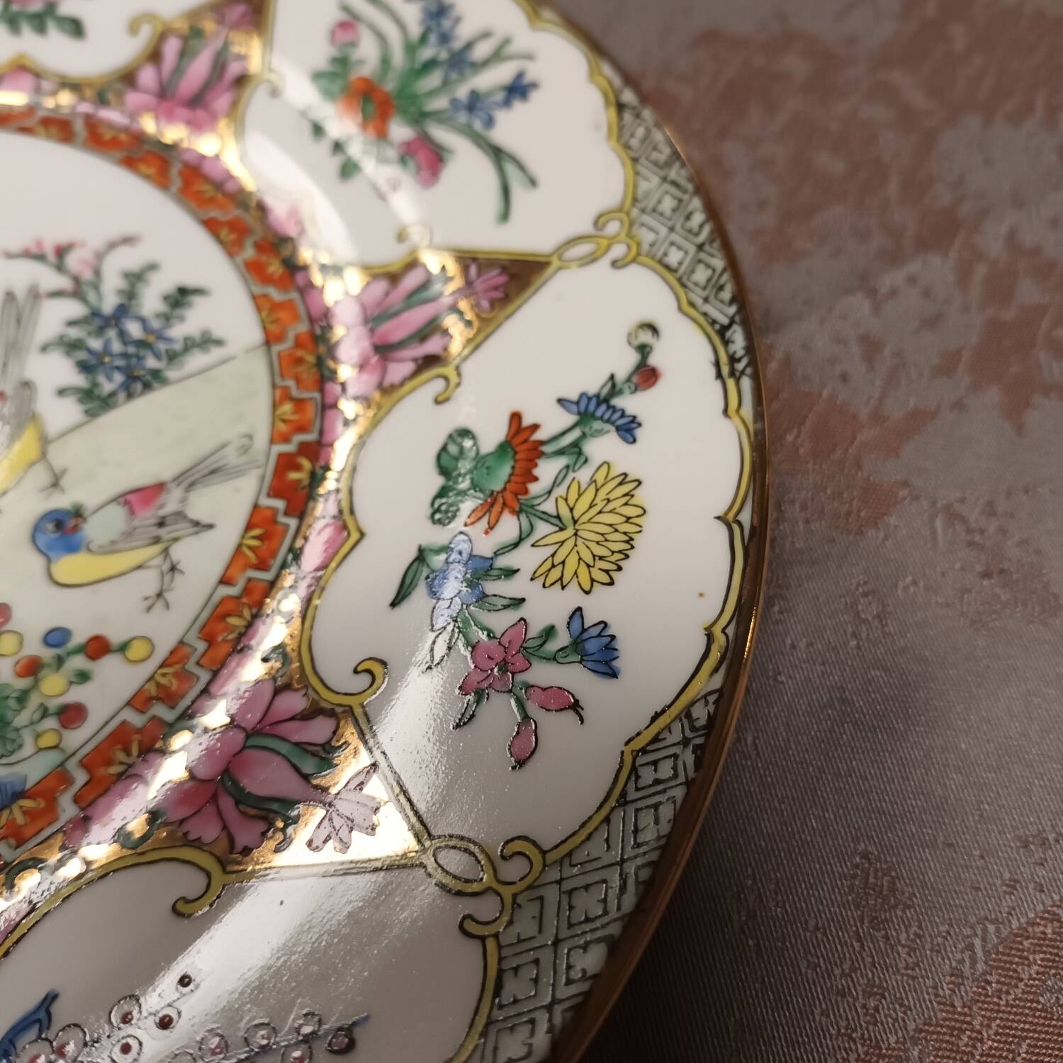 Assiette décorative asiatique