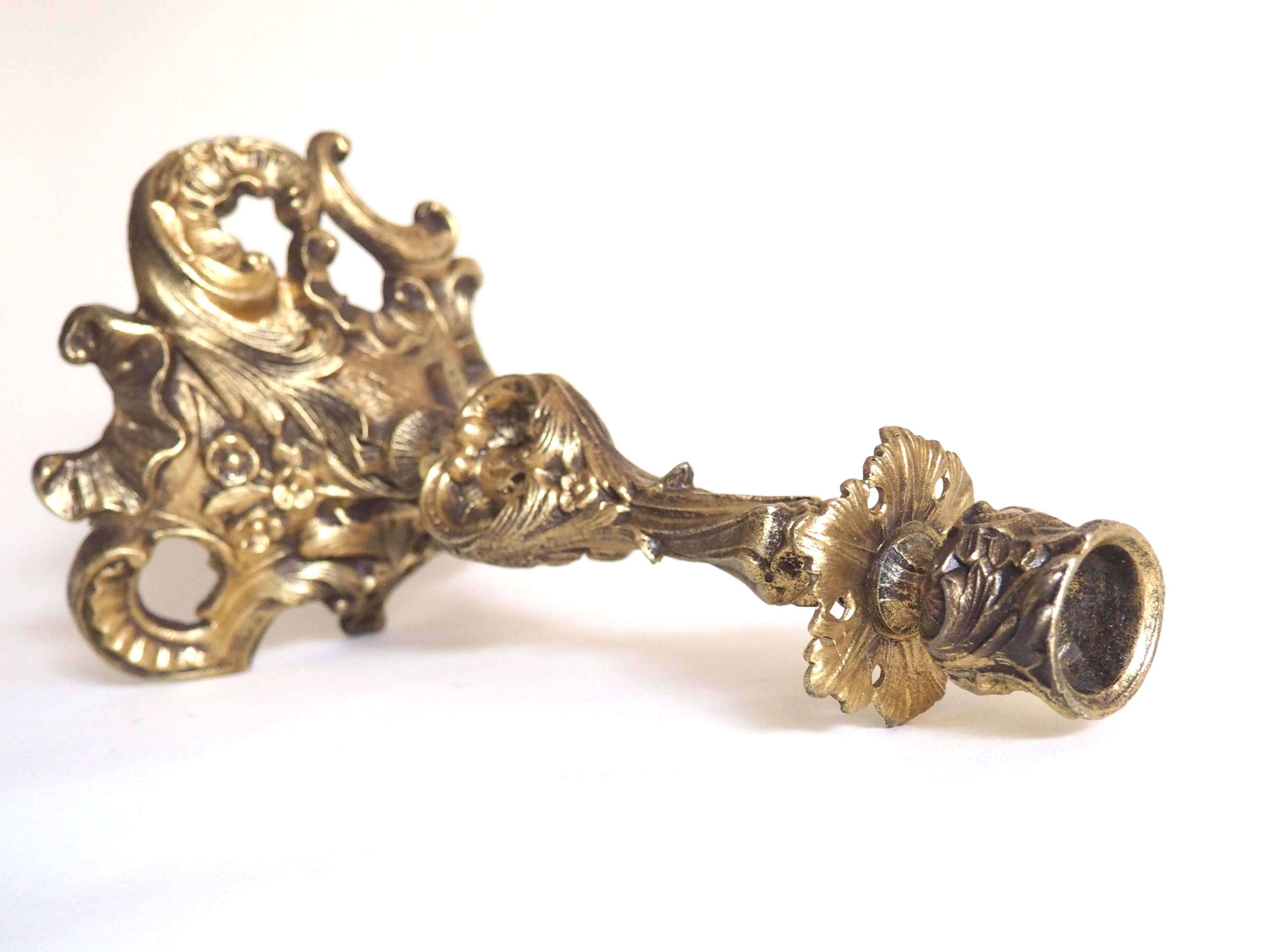 Bronze rockery candle holder