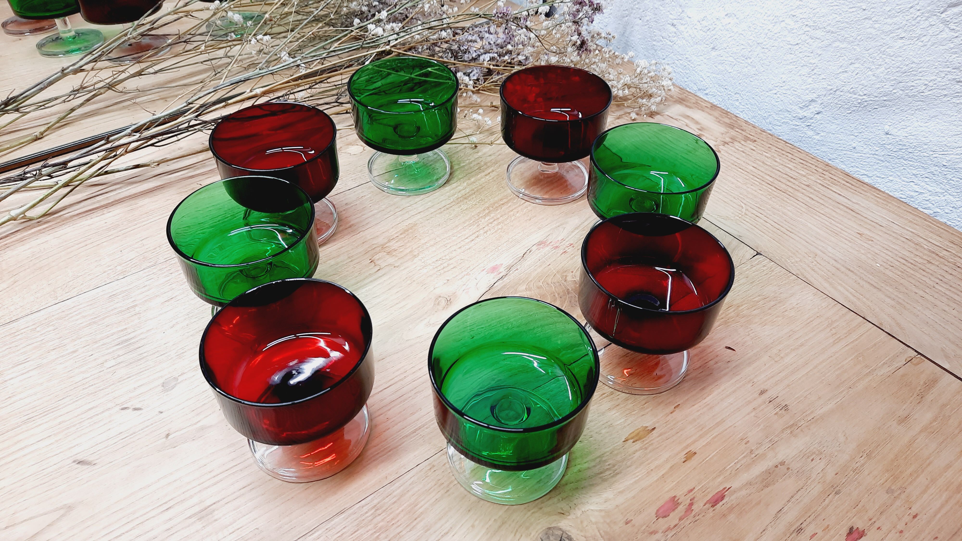 Set 8 glasses of champagne 70s