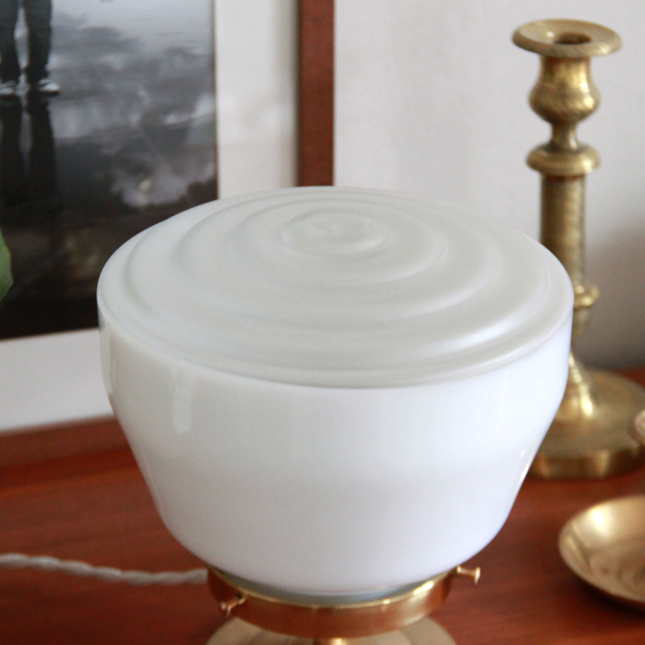 Table lamp brass and glass white