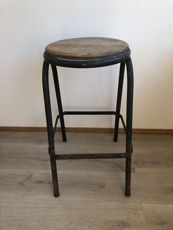 Tabouret haut de style industriel
