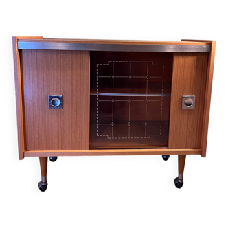 Vintage 1960s bar cabinet, Scandinavian style, on wheels.