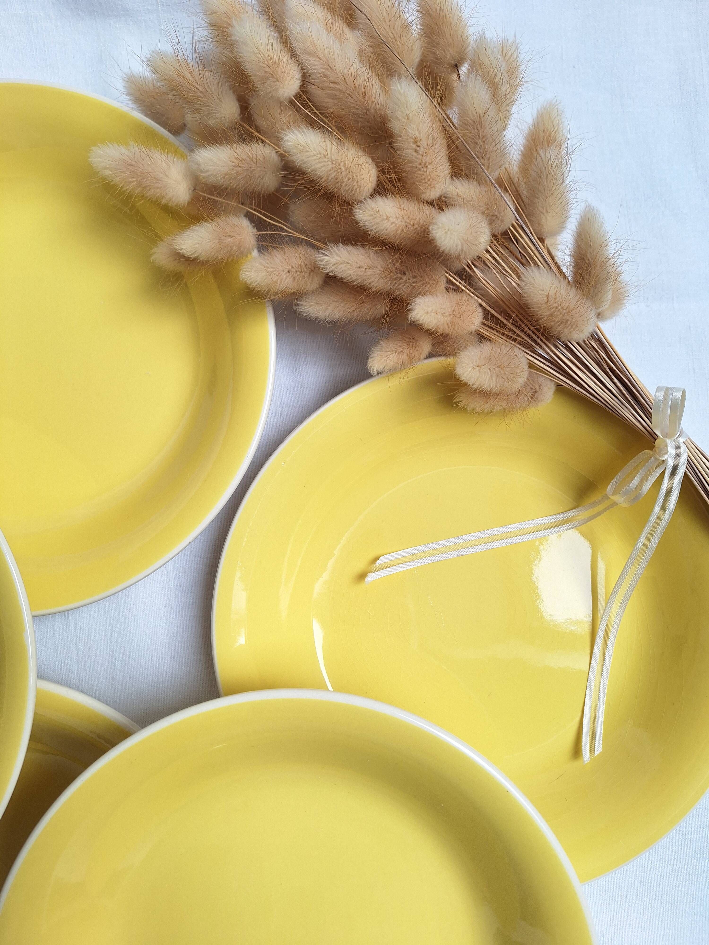 Deep plates or salad plates Villeroy & Boch yellow
