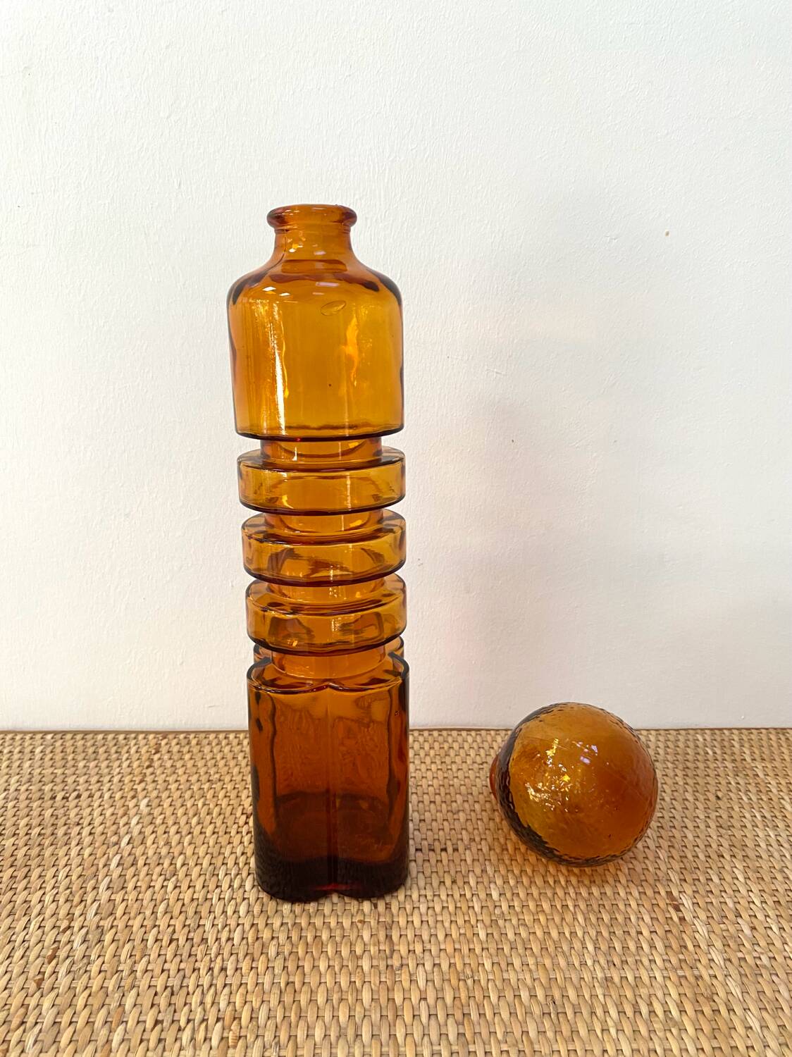 Amber carafe from Empoli from the 1960s - Quatrefoil