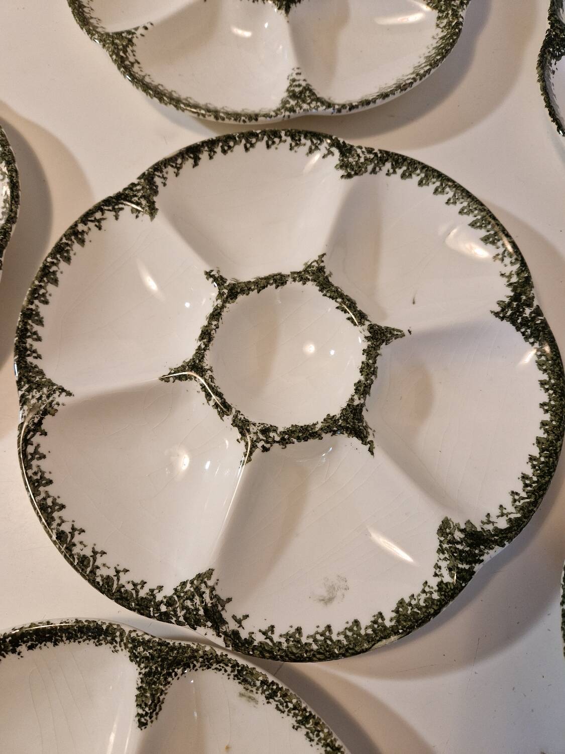 Lot of 8 oyster plates in GIEN France barbotine earthenware stamped