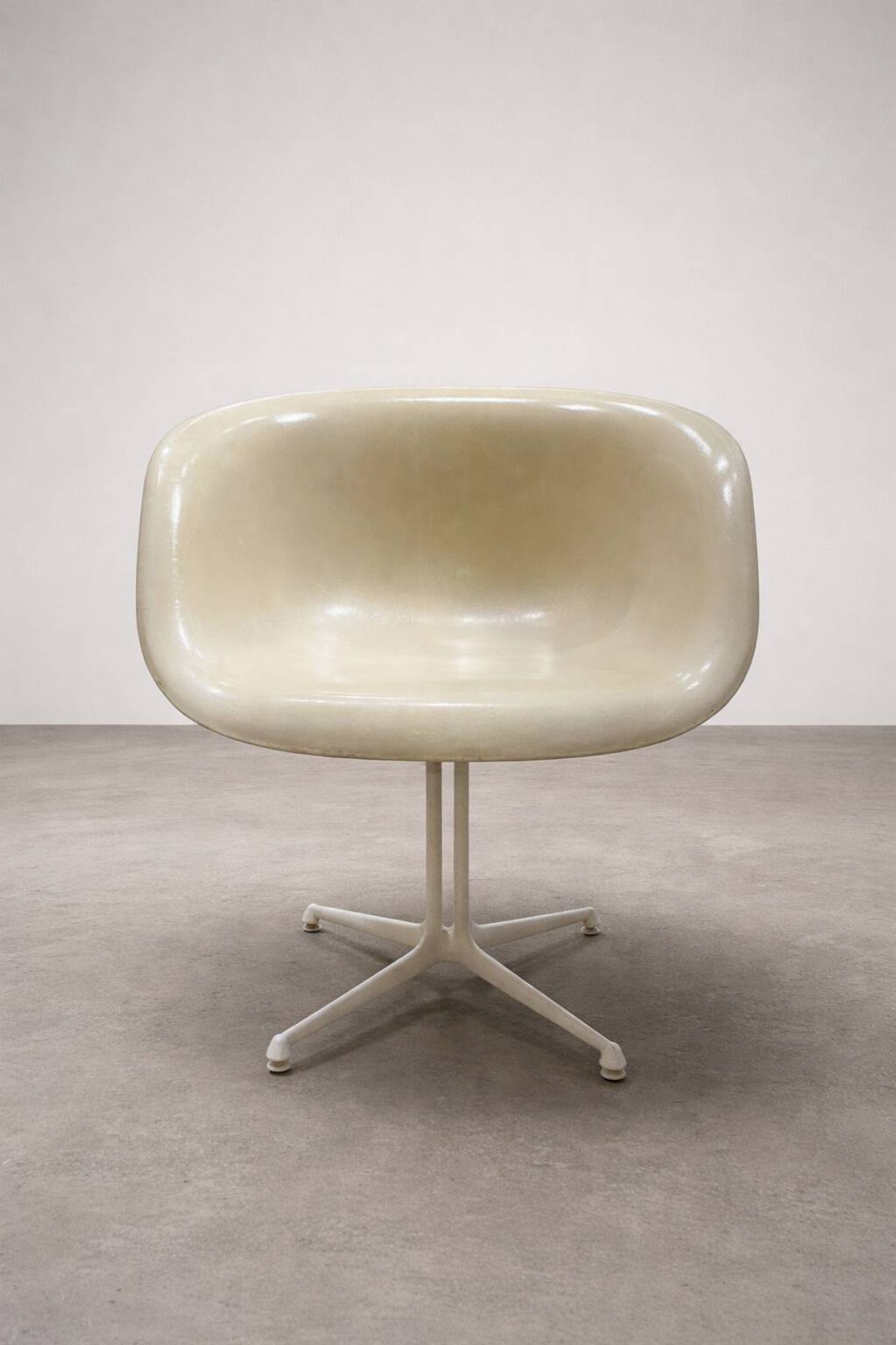 La Fonda Eames Armchair – Herman Miller / Mobilier International – 1960s