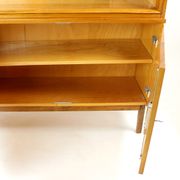 Bibliothèque du milieu du siècle en noyer par Jitona, Tchécoslovaquie