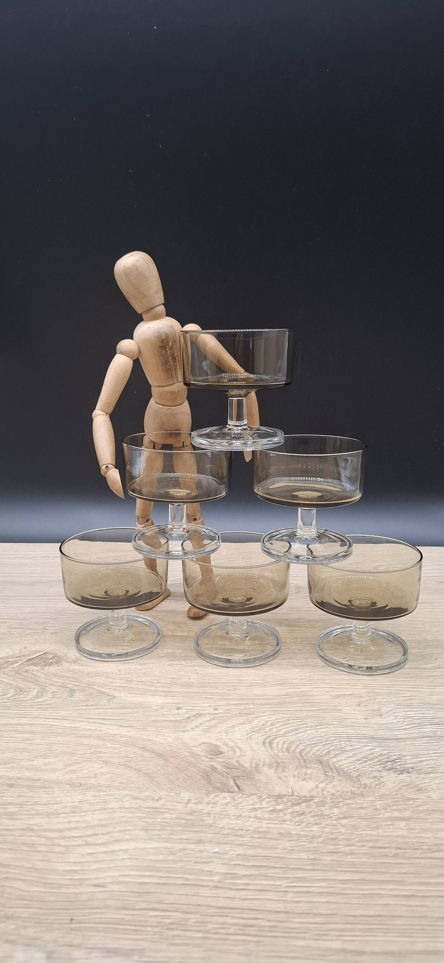 Set of 6 Cavalier Sweden Luminarc smoked champagne glasses