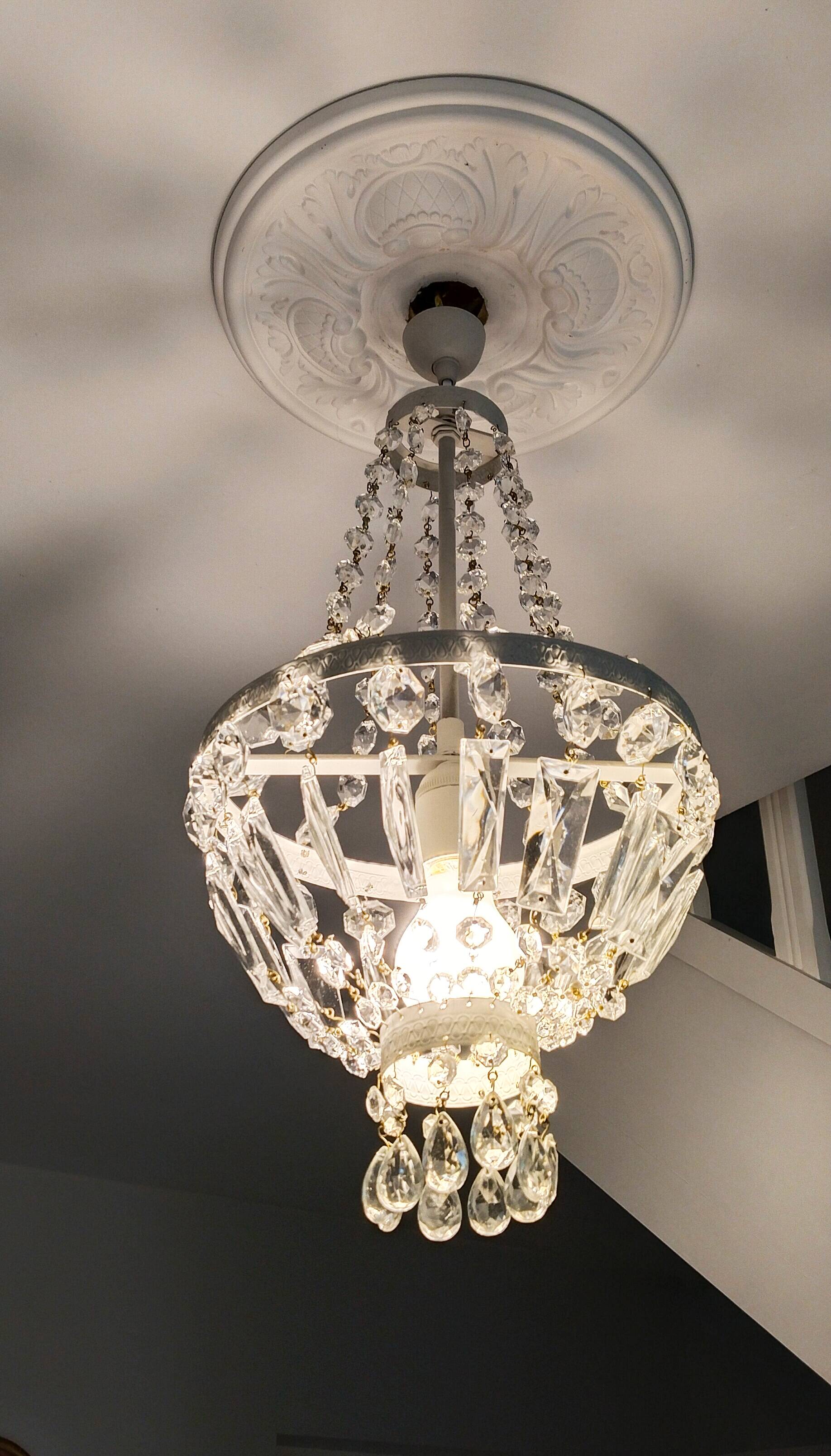 Lustre montgolfière à pampilles de cristal , ancien