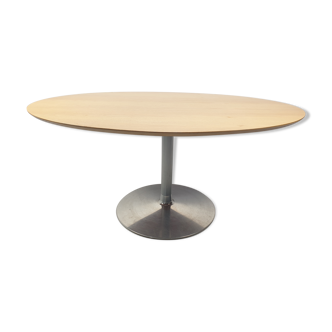 Oval model Circle dining table by Pierre Paulin for Artifort