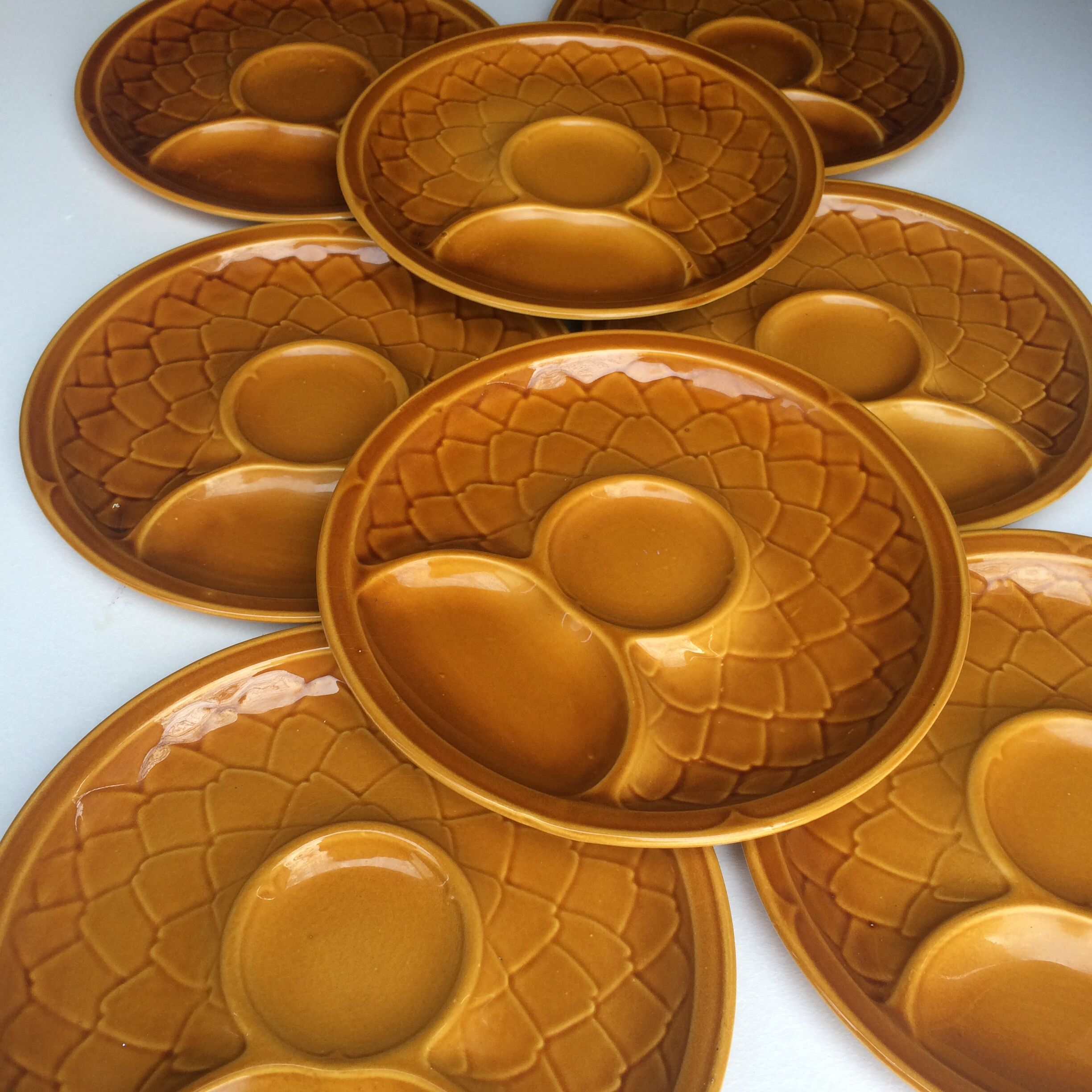 8 ceramic artichoke plates