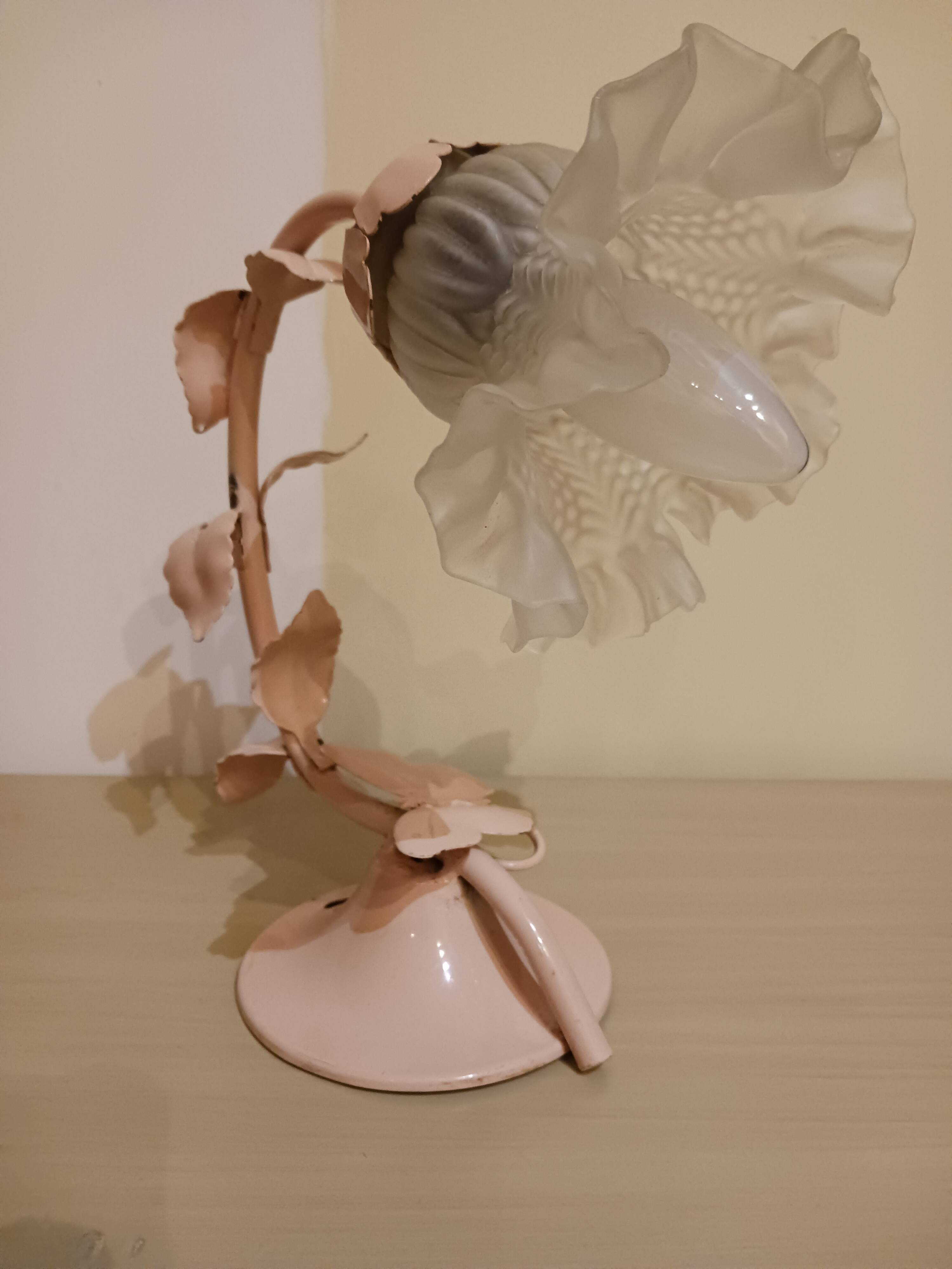 Antique wall lamp, tulip.