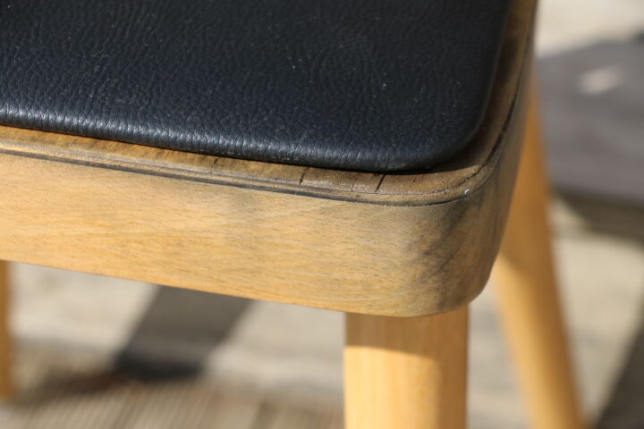 Chair 1950 skaï black light beech