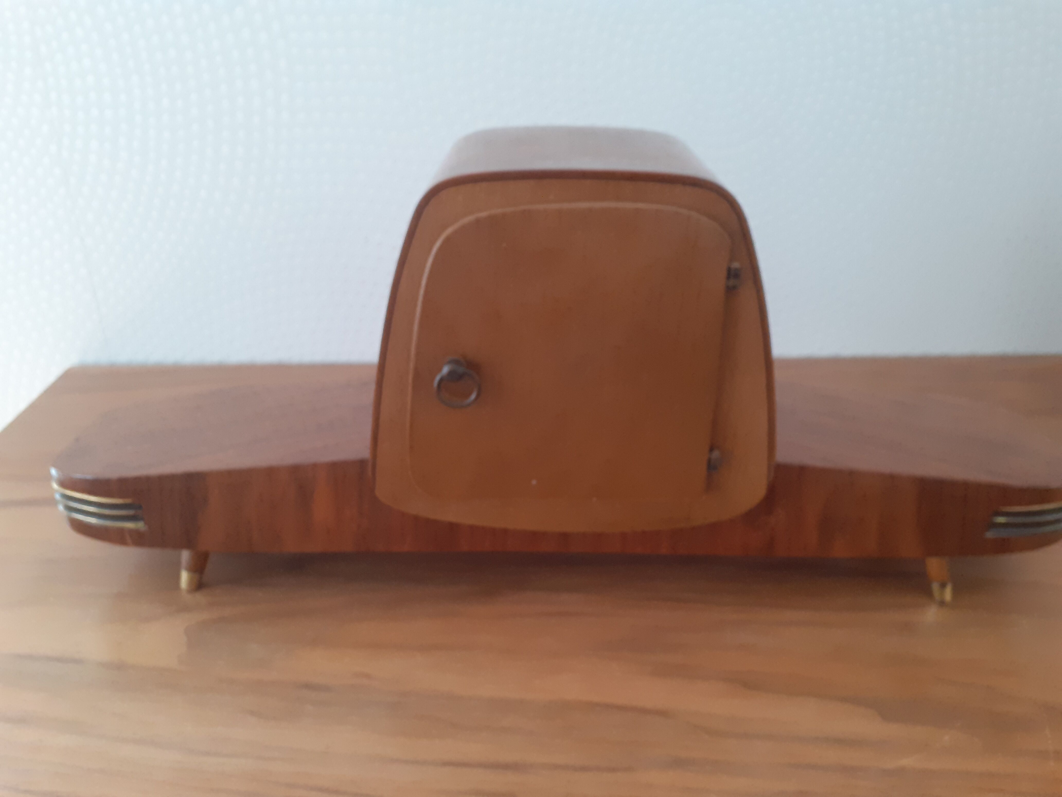 Hermle clock to lay 50-60s