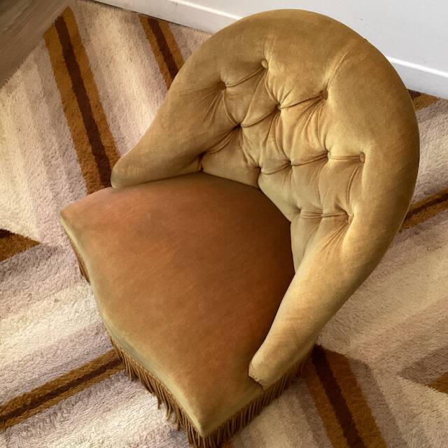 Vintage toad armchair