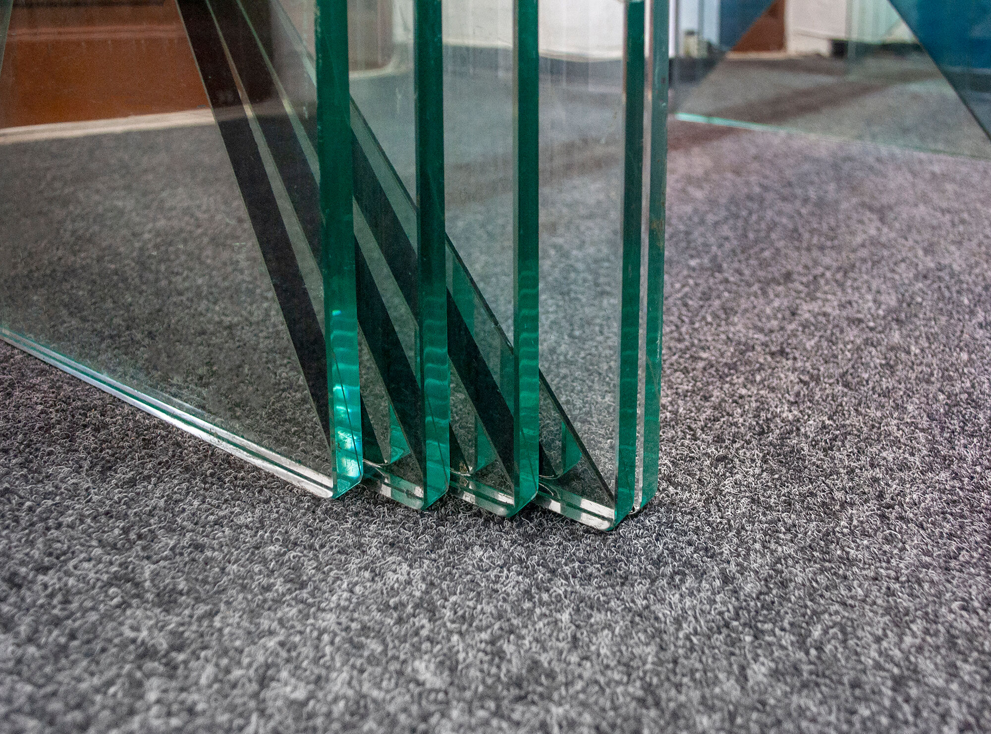 Table in crystal, mirror and licked brass, Italy 1970s