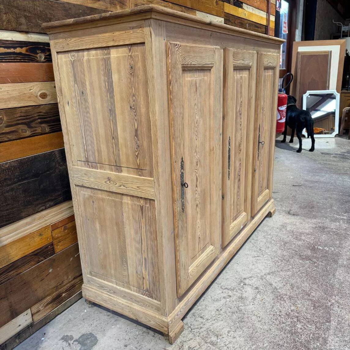 3-door buffet in pitch pine - Early 20th century - Sandblasted