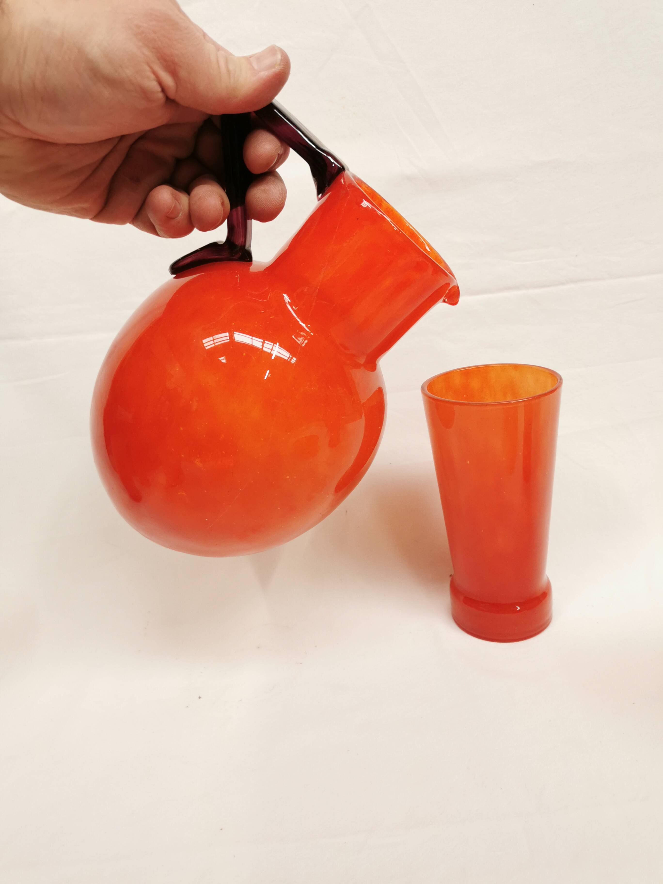 Schneider Orangeade / Lemonade Service, Le Verre Français. 2 Pitchers and 6 Glasses