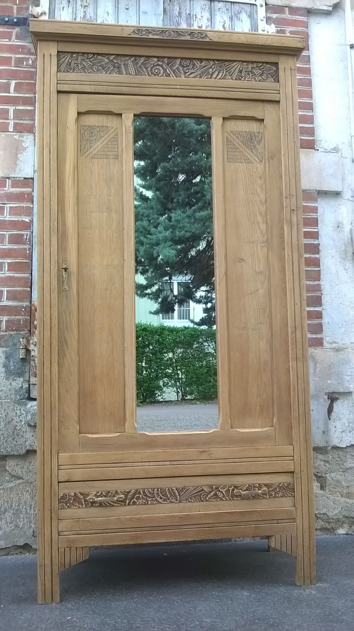 Raw Parisian wardrobe year 30