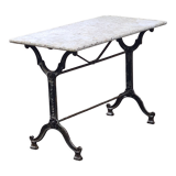 Old table bistrot