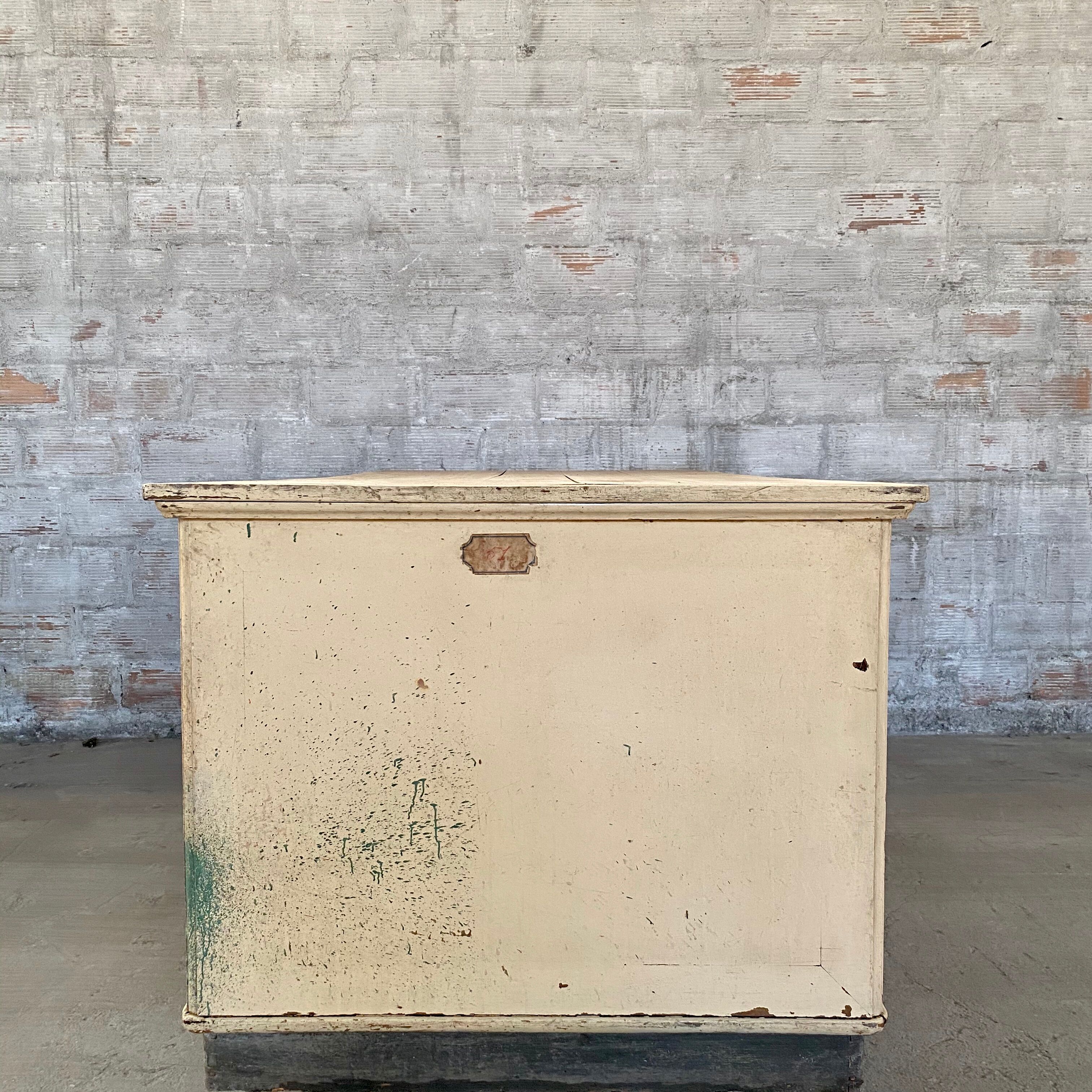 24-drawer craft furniture