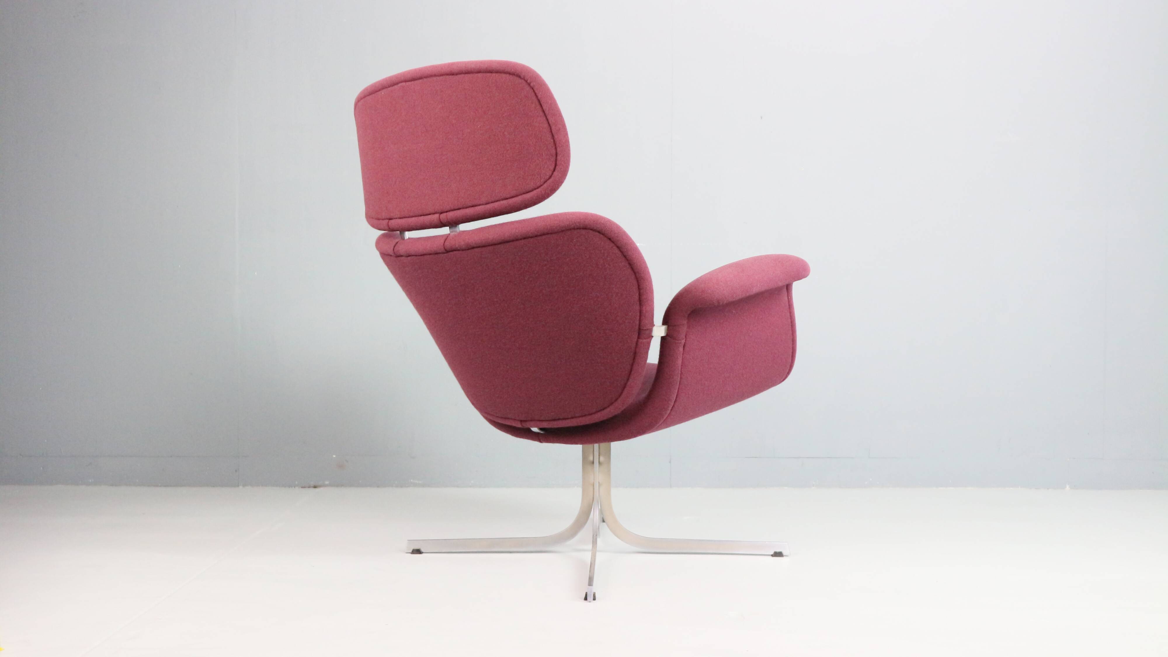 Pierre Paulin Purple Lounge Chair "Big Tulip" F551 & Ottoman, 1960's