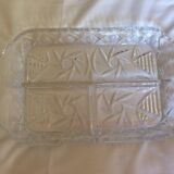Plat compartimenté en verre ciselé