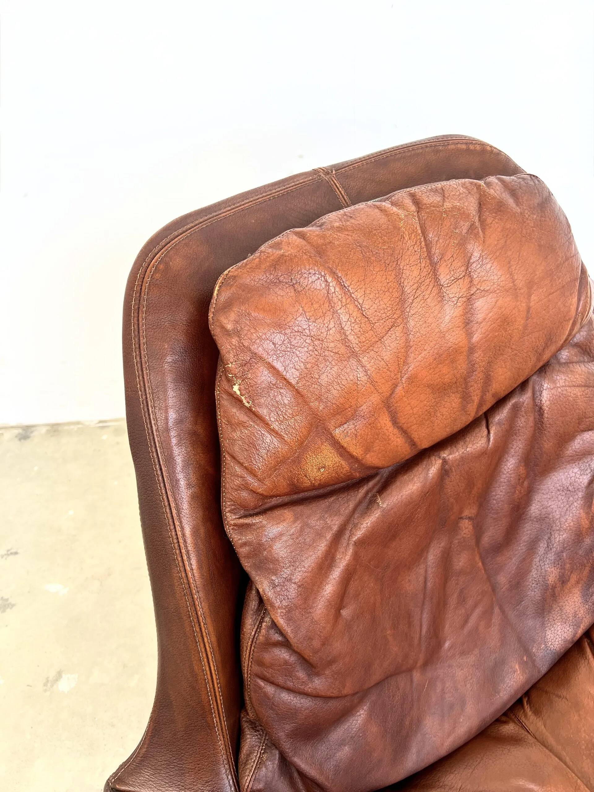 Havana leather armchair and ottoman P60