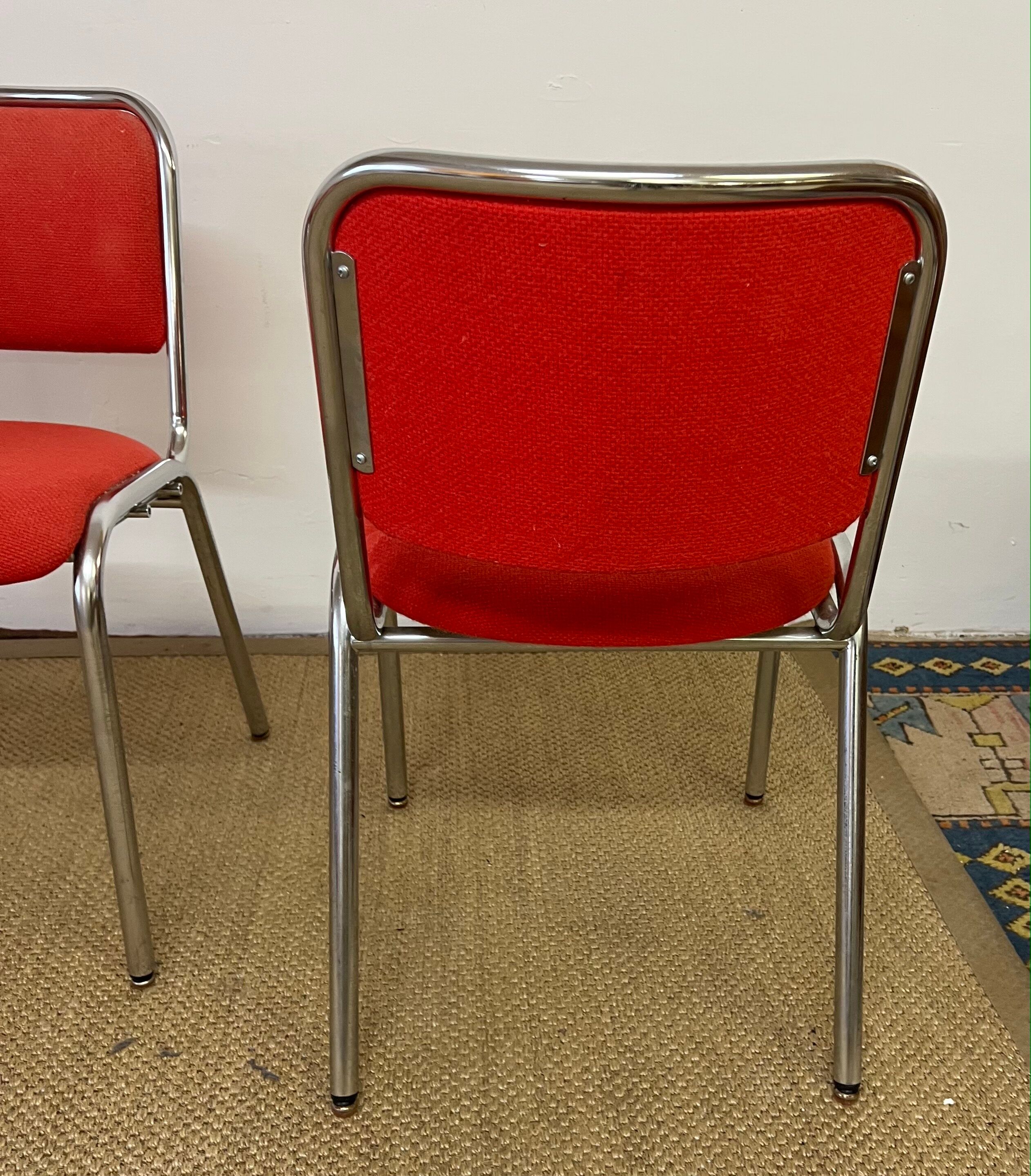 Set of 4 visitor chairs