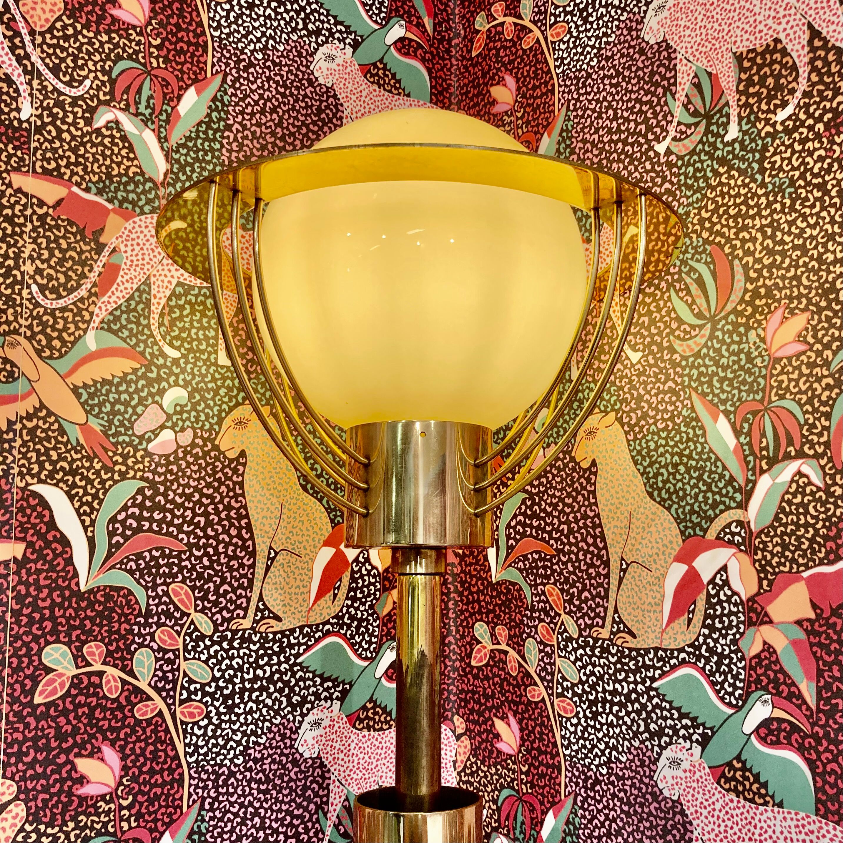 Lampadaire américain verre design 1950.
