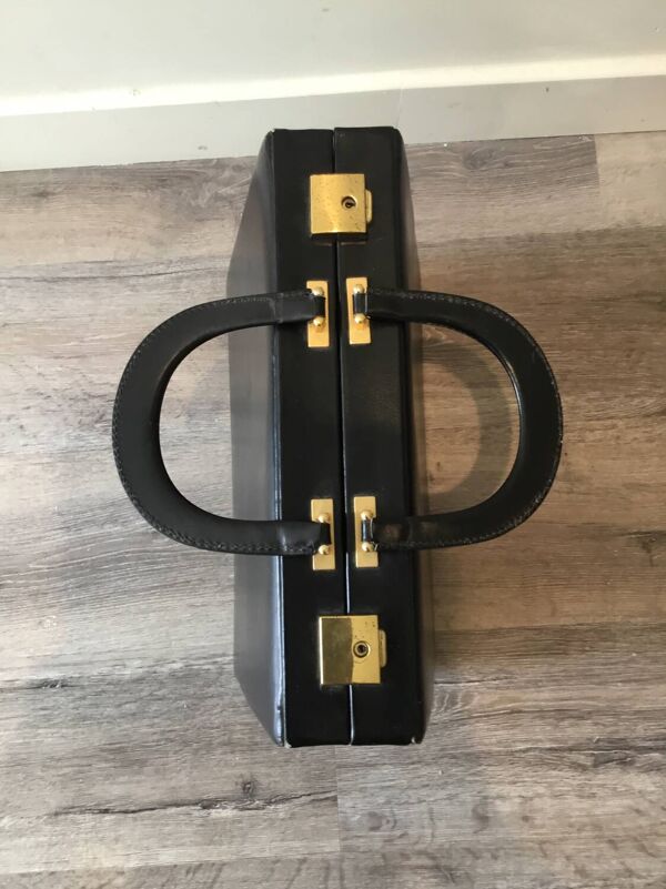 Valise en cuir