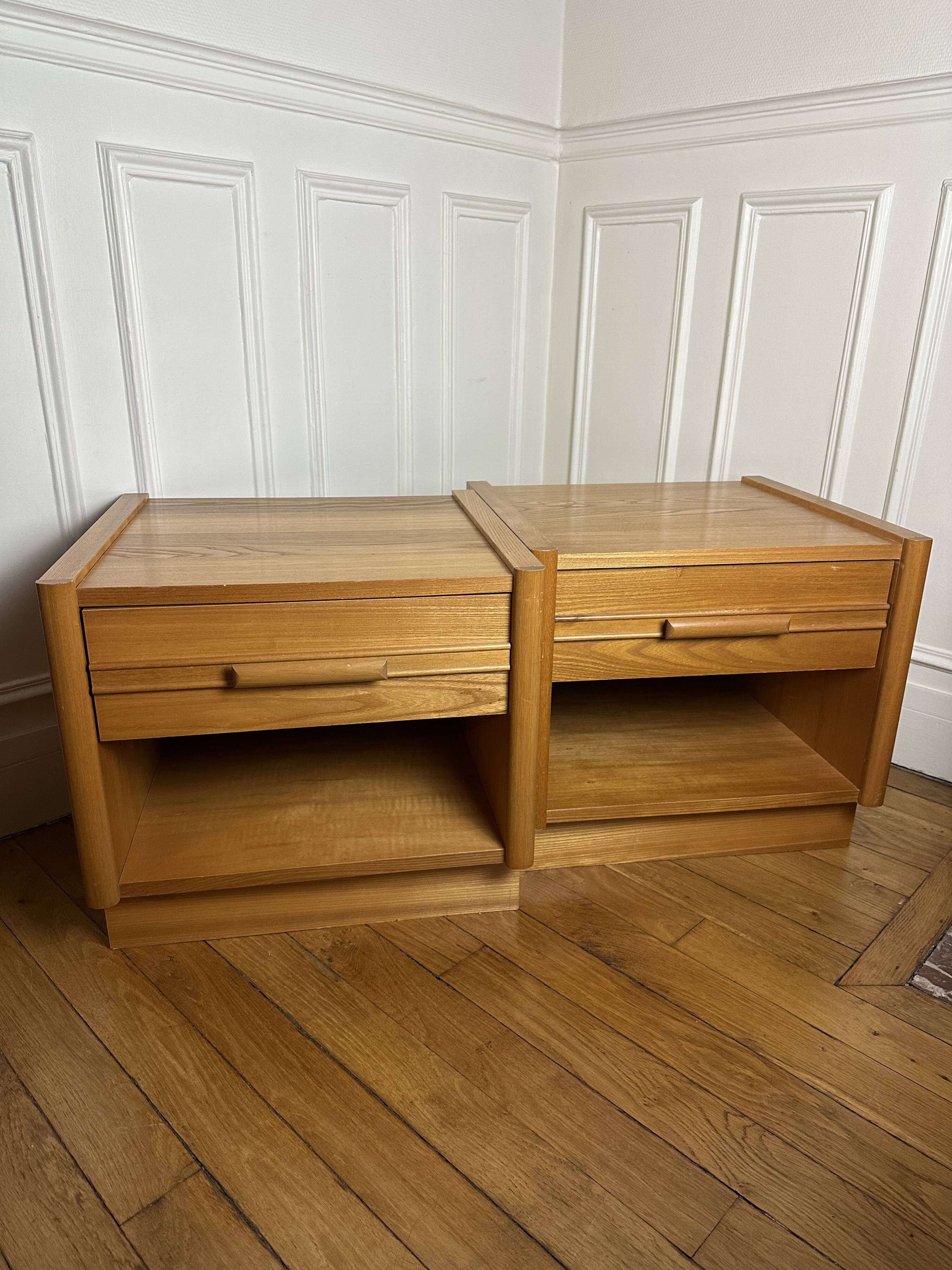 2 tables de chevet en orme Simat années 80