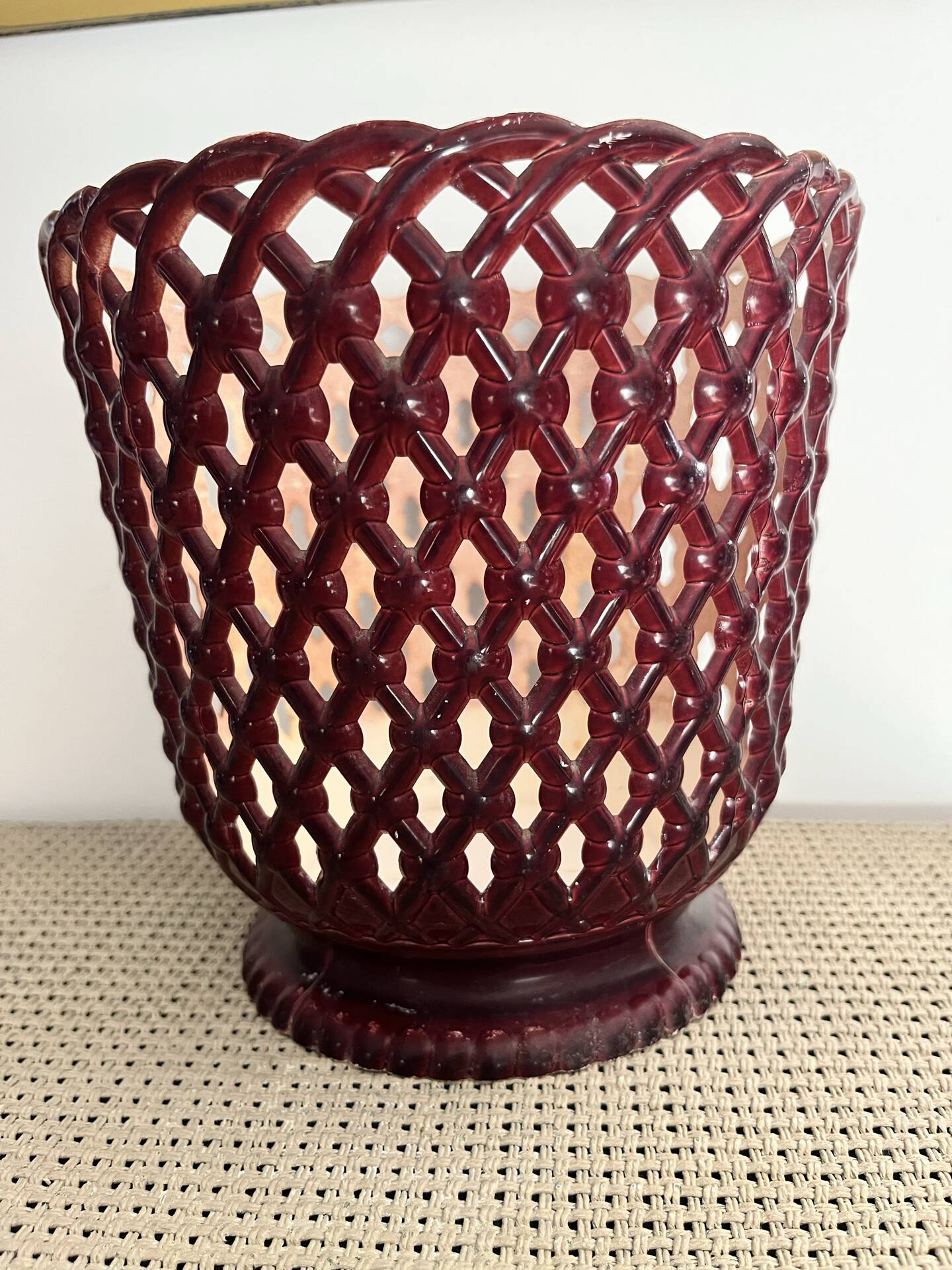 Cache pot en plastique
