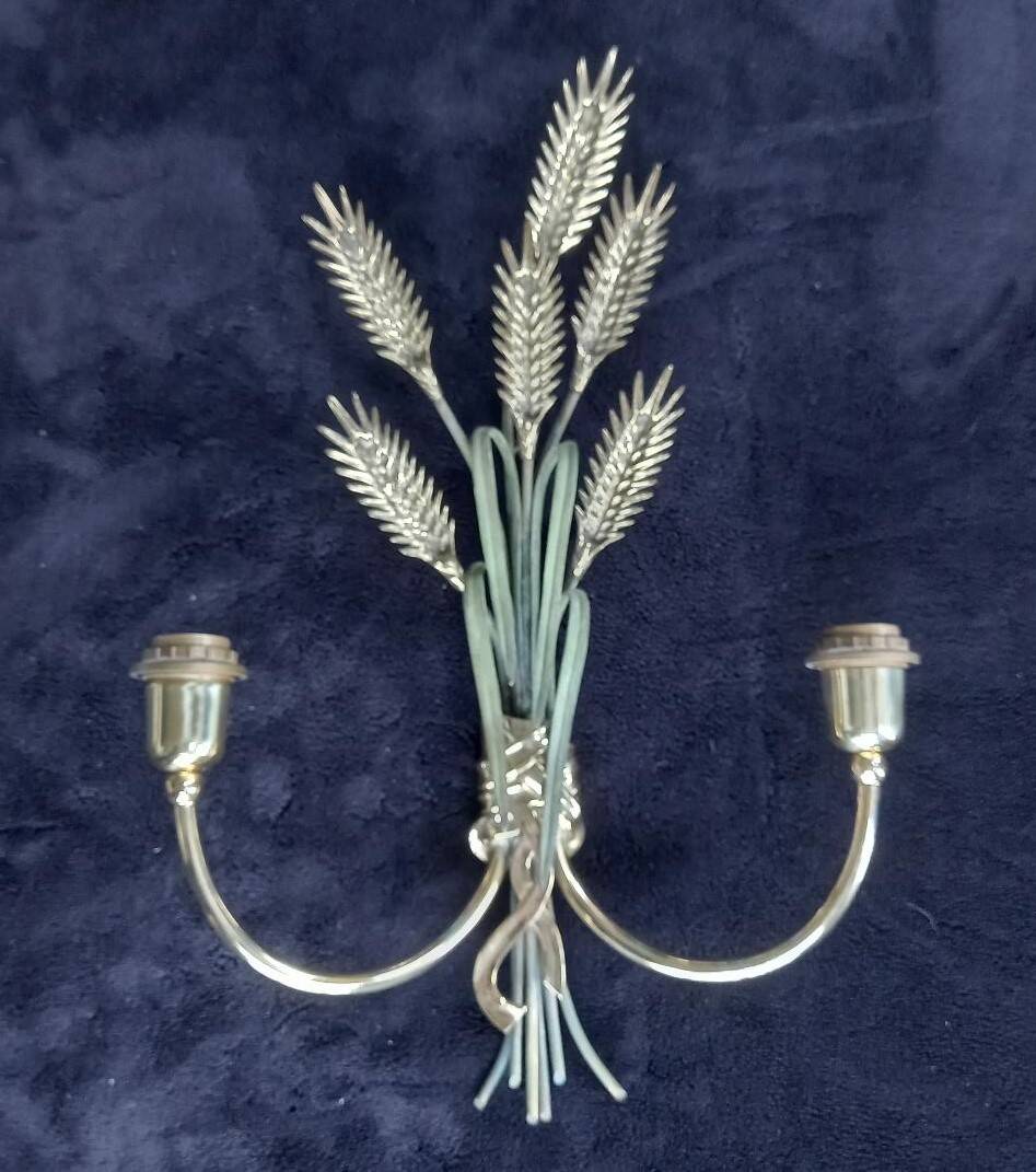 Exclusive Italian design lamp, large, timeless wall lamp