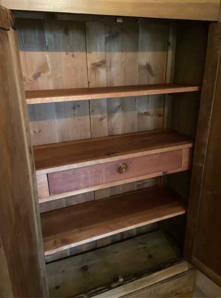 Louis-Phillipe wardrobe