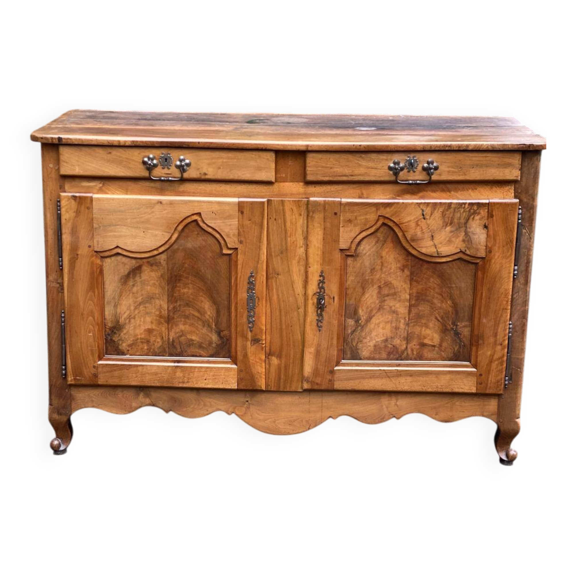 Louis XV buffet in solid wood, 18th century, 153cm.