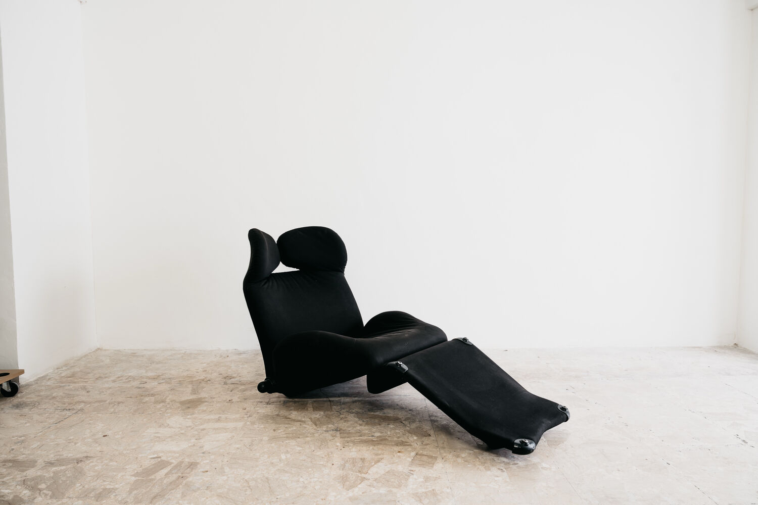 Wink lounge chair by Toshiyuki Kita for Cassina, 1980s