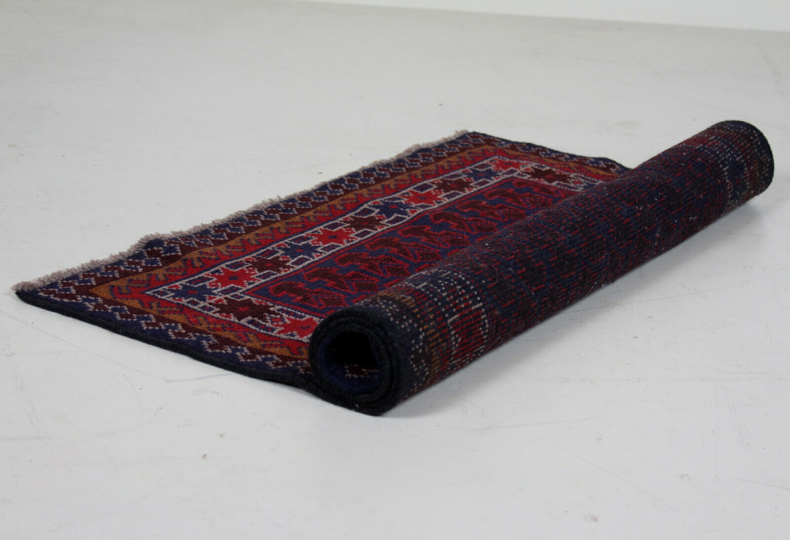 Gazak Afghan geometric pattern fringe rug 131x86cm