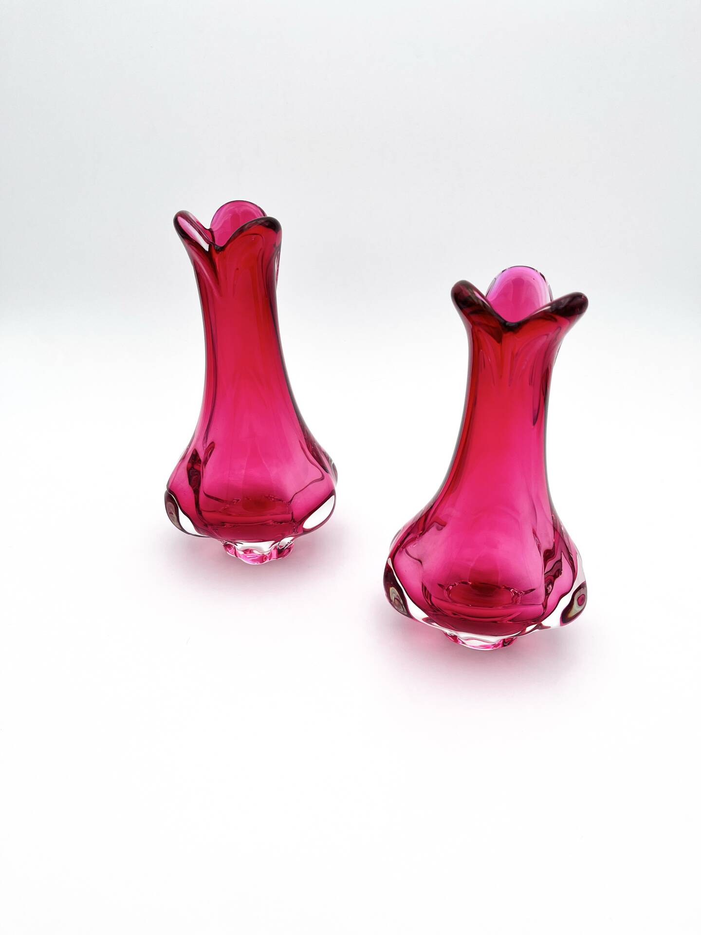 Set of 2 Organic Art Vases Josef Hospodka - Sommerso Fuchsia