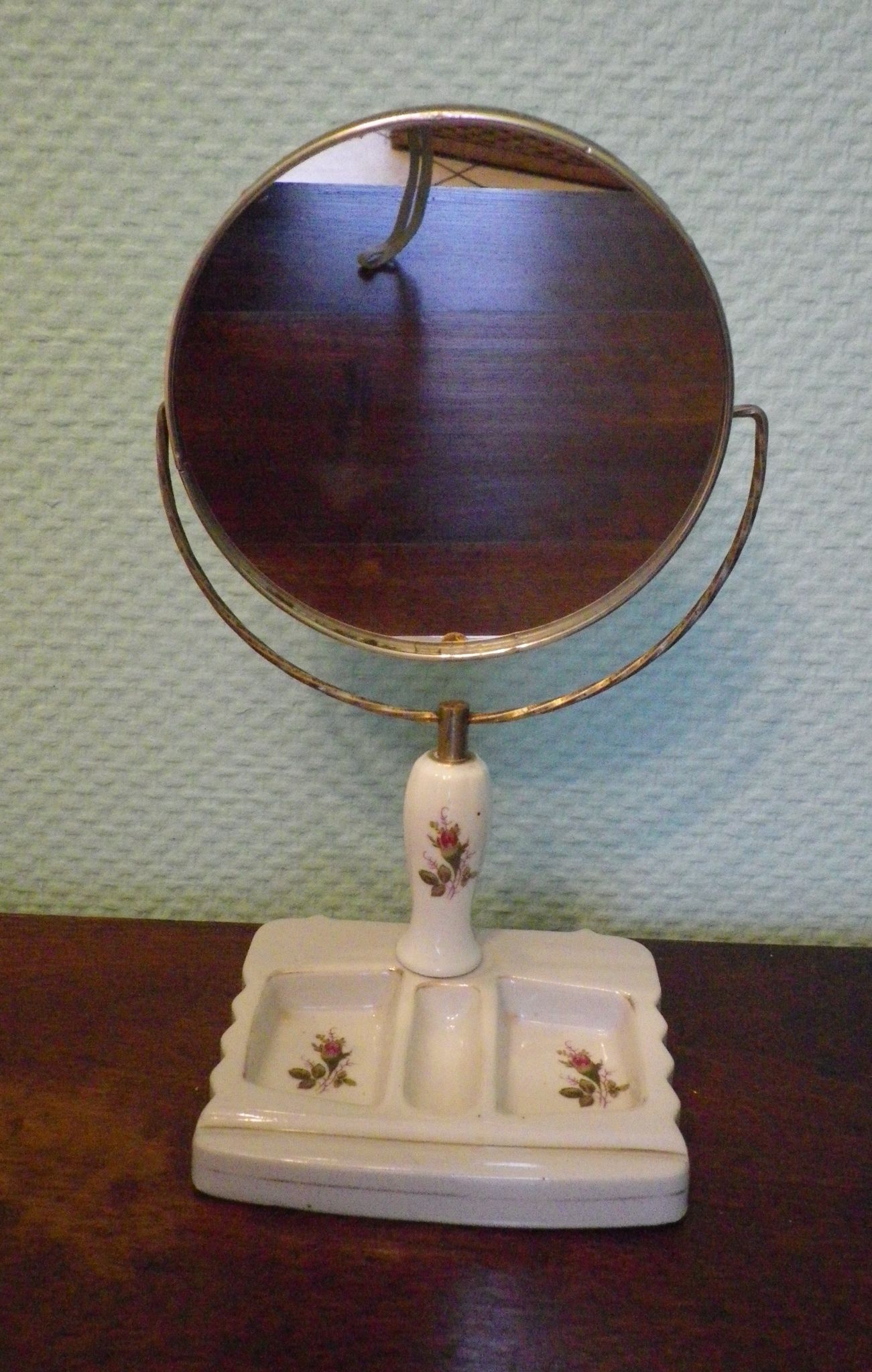 Psyche mirror to pose, porcelain and silver metal 60s