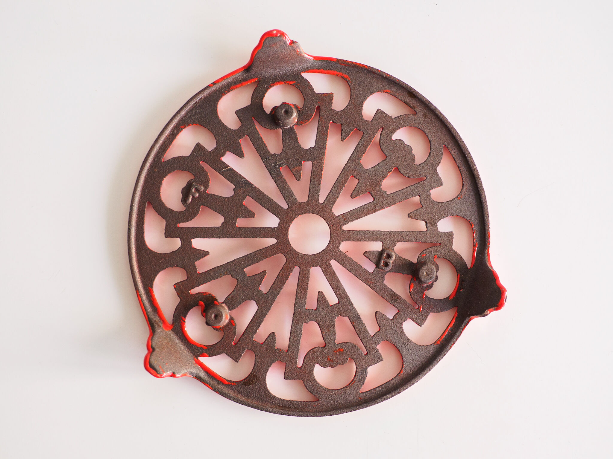 Red cast iron flat