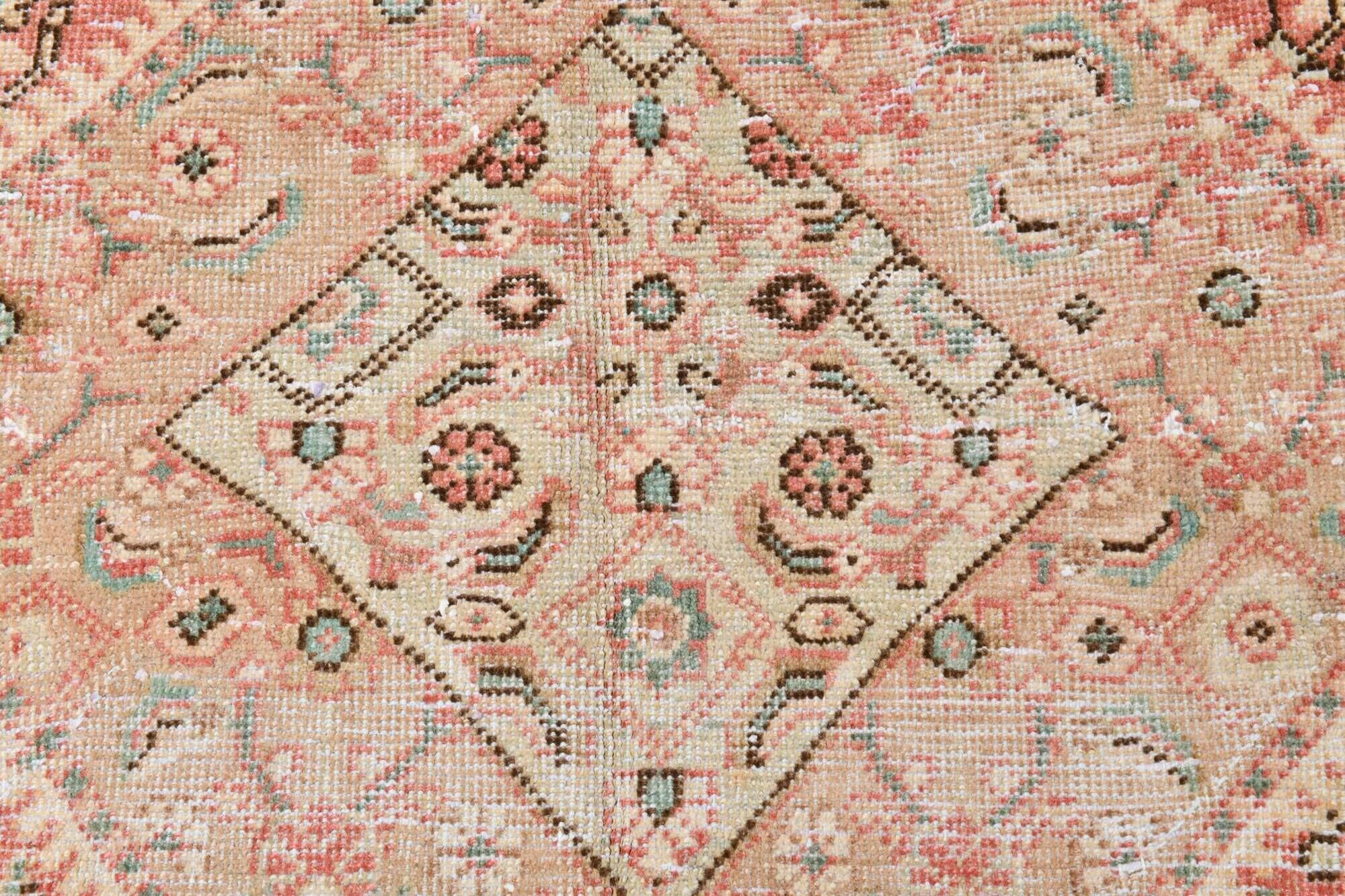 Vintage Turkish carpet in ivory and powder pink, 276 × 382 cm